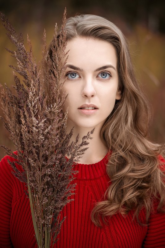 портрет Еленаphoto preview