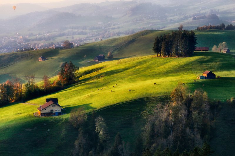 швейцария, альпы, горы На большом  воздушном шаре...photo preview