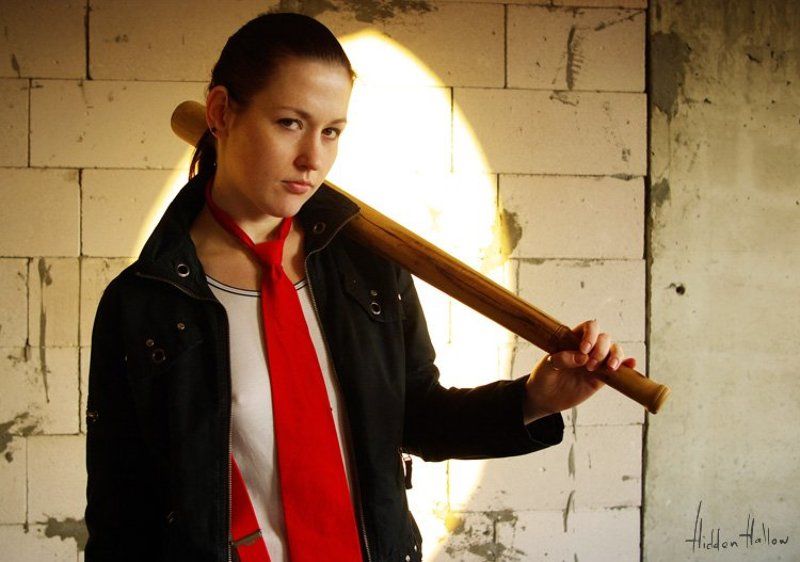 девушка, злая Чья подача?photo preview