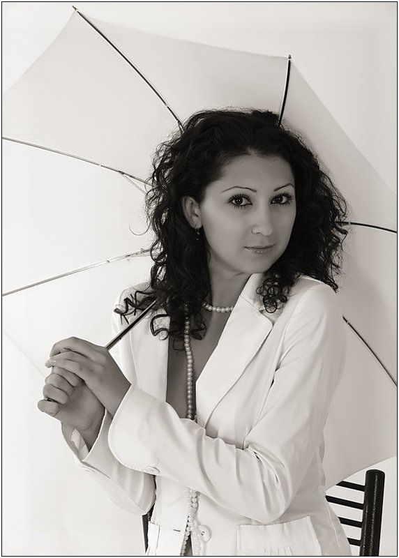 Неблондинкаphoto preview