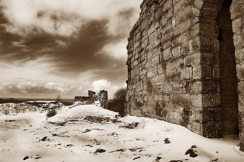 крепость капорье,облака,время Стенаphoto preview