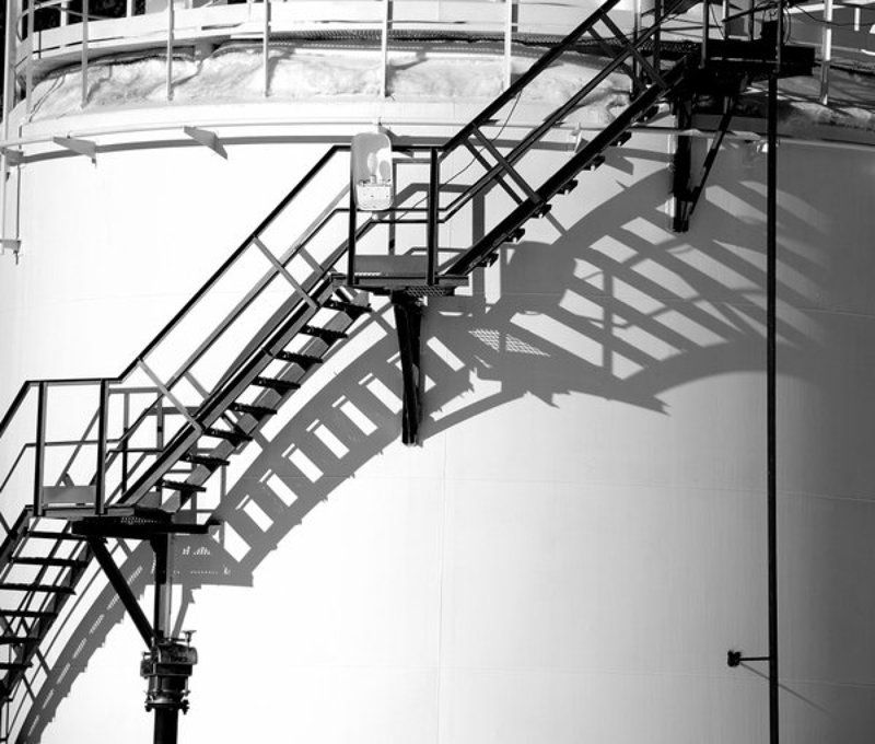 промышленность, тень, лестница Про лесенкуphoto preview