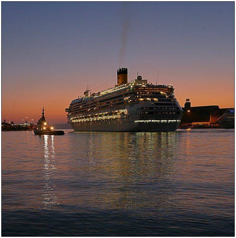 порт, море, корабль, лайнер, причал, закат, Григорий Иващенко