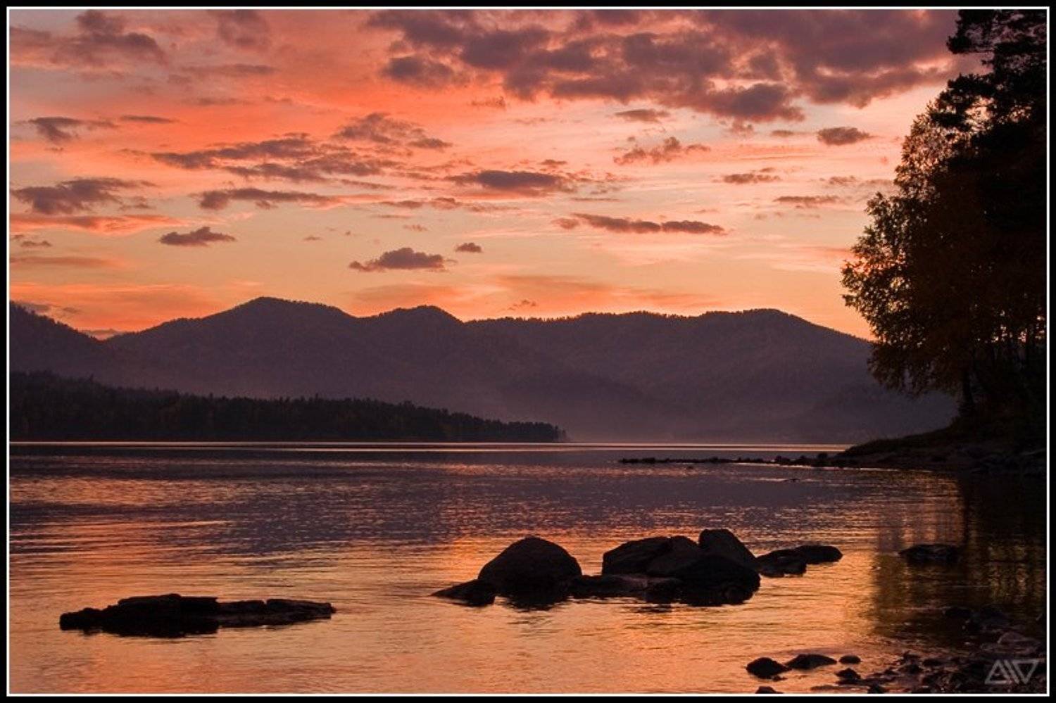 Телецкое озеро: закат. Автор: Денис Рассоха телецкое озеро вечер закат горный алтай, Денис Рассоха