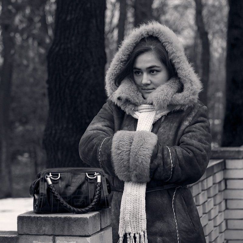 девушка, взгляд, ожидание, надежда Согревающая надеждаphoto preview