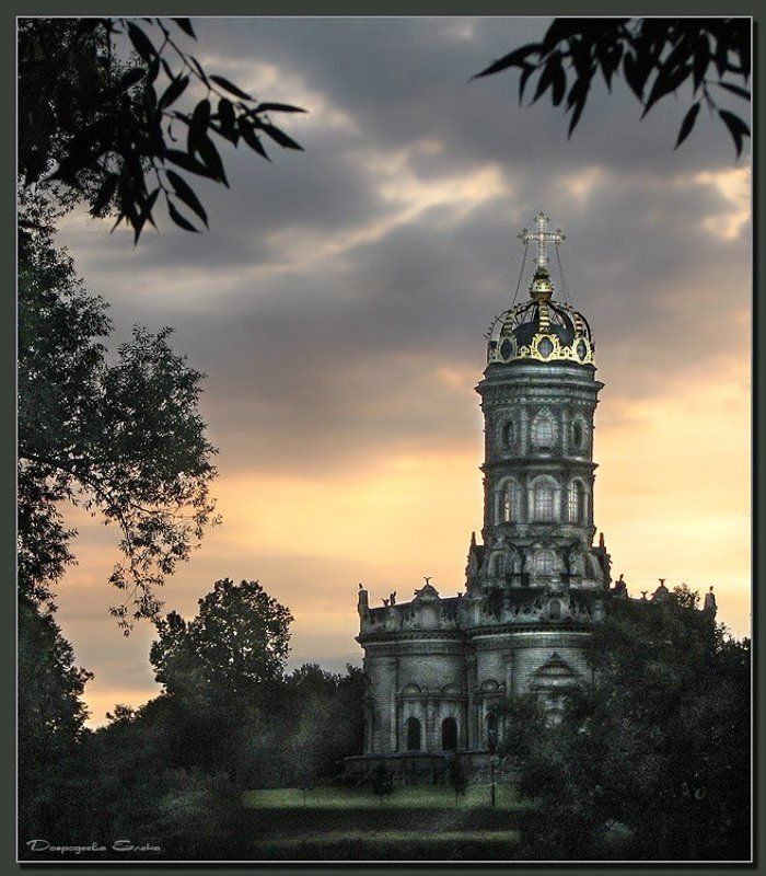 дубровицы,церковь Загадочная церковьphoto preview