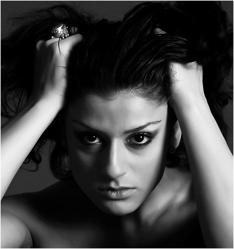 Портрет в жестком стилеphoto preview