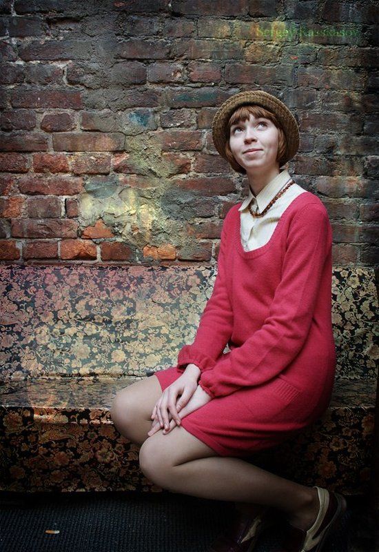 маргарита, стена, кирмичи, скамья, монолог, пьеса «Ах, я на минутку к Вам зашла!.. Присела - на убранство посмотрела..»photo preview