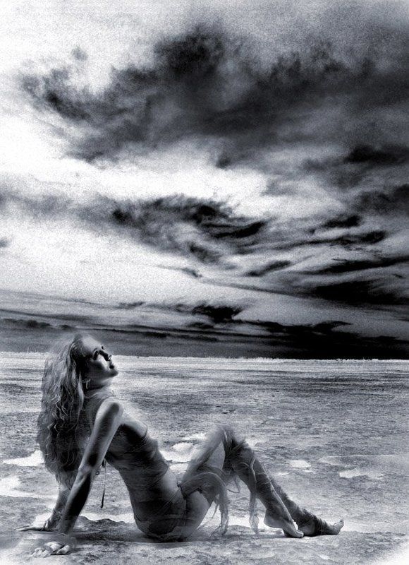 девушка,портрет,татаринцев,сон Между небом и землей....photo preview