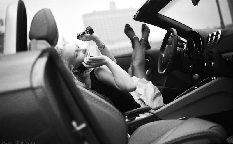 Карточка о Илоне, Ауди ТТ и доме Правительстваphoto preview