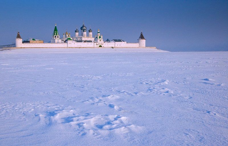 макарьев монастырь, нижегородская область, волга. photo preview