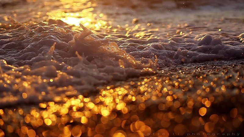 прибой, море, закат янтарный крымский берегphoto preview