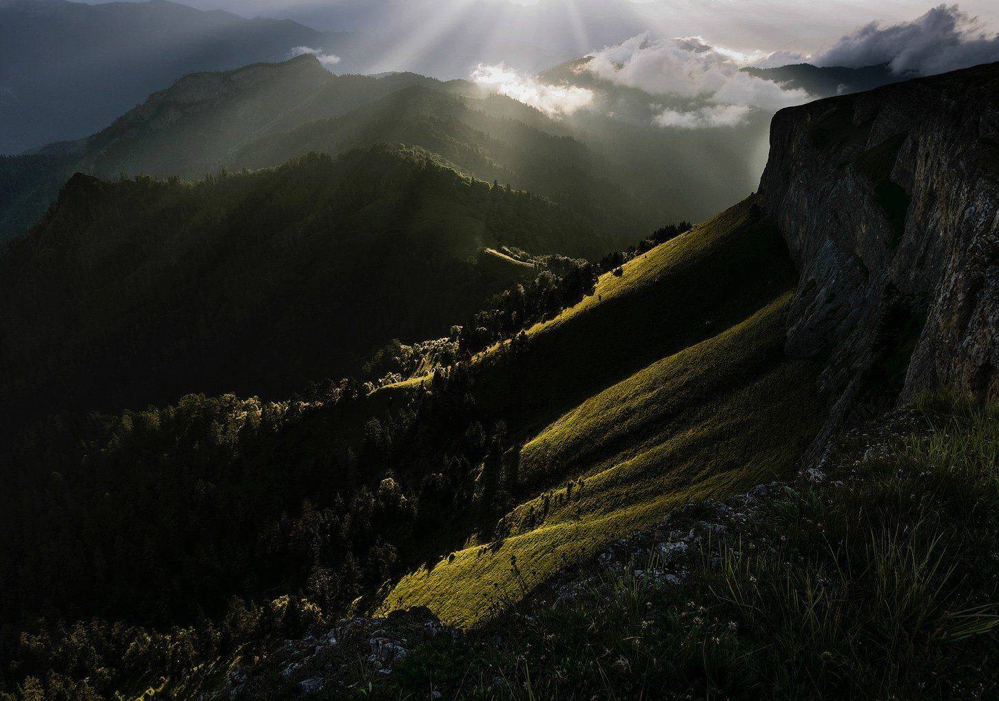 ЕЩЁ ОДИН УПАВШИЙ ВНИЗ. Автор: ФЁДОР , ФЁДОР