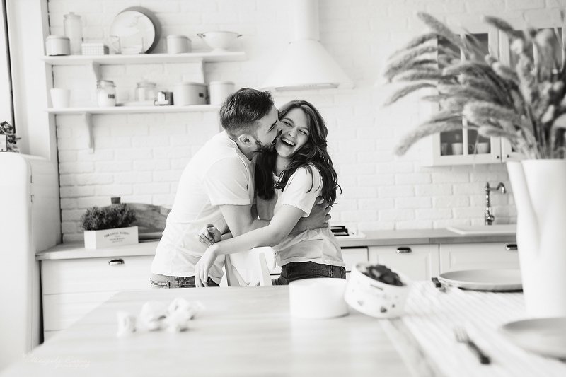 портрет, лавстори, поцелуй Счастливы вместеphoto preview