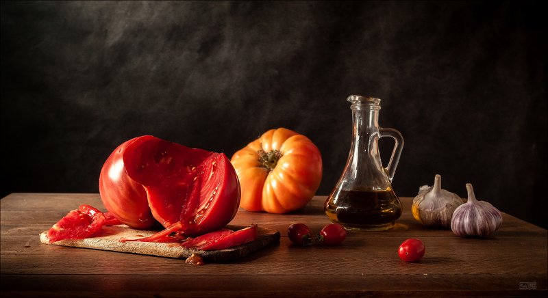 помидор, масло, натюрморт, чеснок, Сочный помидор.photo preview