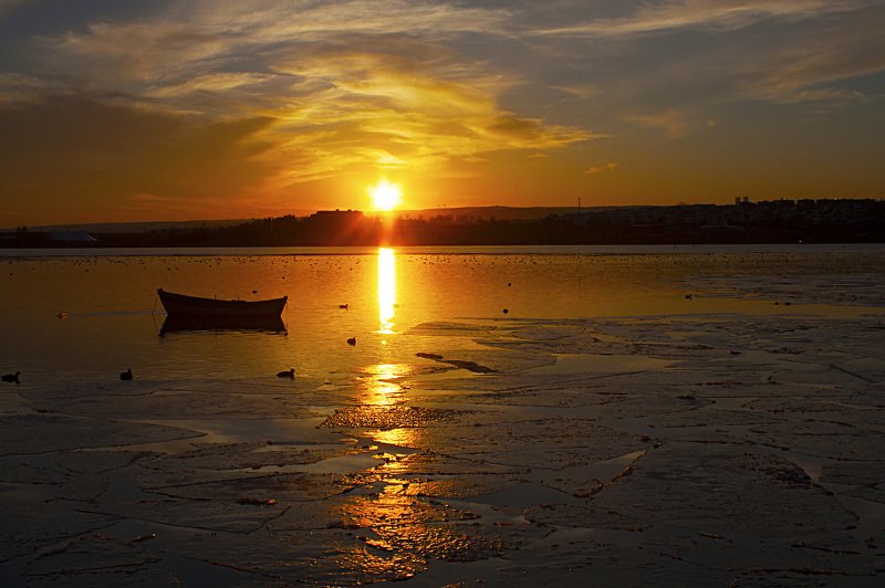 lanscape,view,image,art,reflection,sunset,boat,ice,winter,travel,life,freedom,photography, WINTER SUNphoto preview