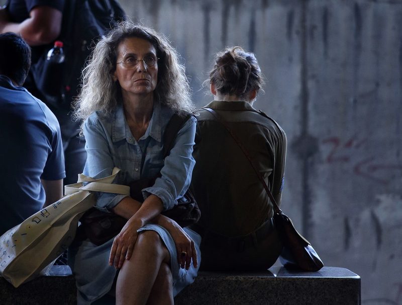 Портрет, стрит уличная фотография, жанр, женщина photo preview