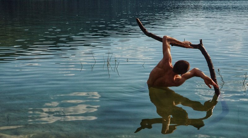 nude, male ...in my reflection I find your sky~photo preview