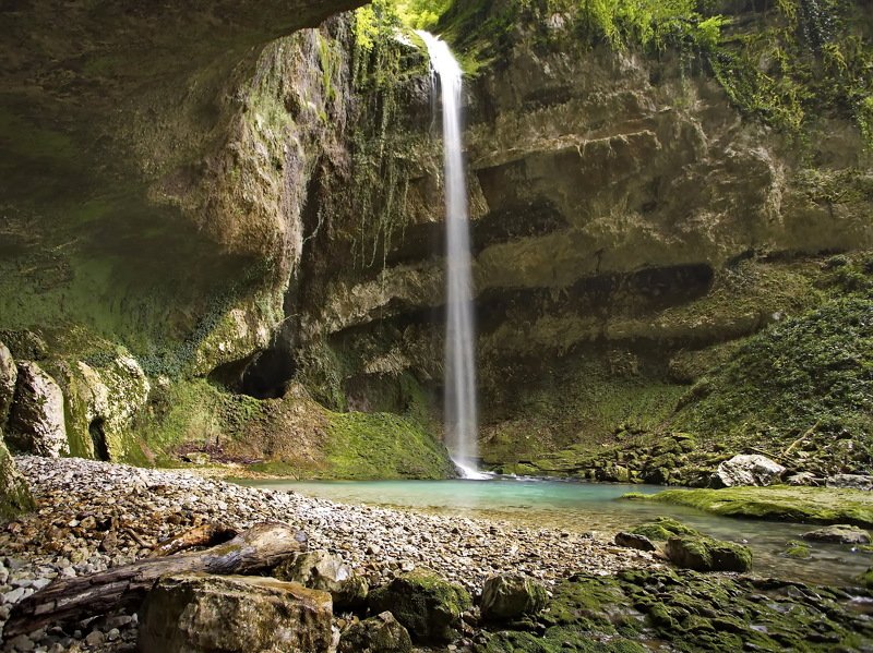 горы водопад река Глубокий яр.photo preview