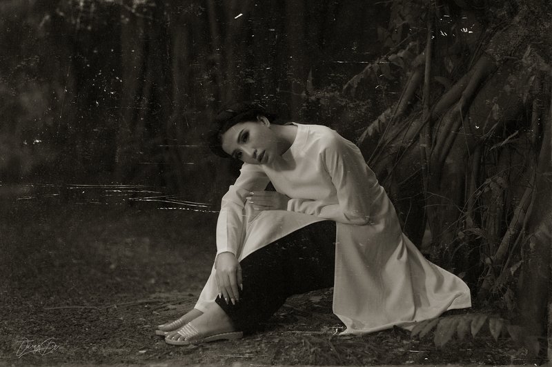 #life #portrait #vietnam #girl #hanoi #aodai #costome #concept #b&w #nature Hanoi woman in traditional ao dai costumephoto preview