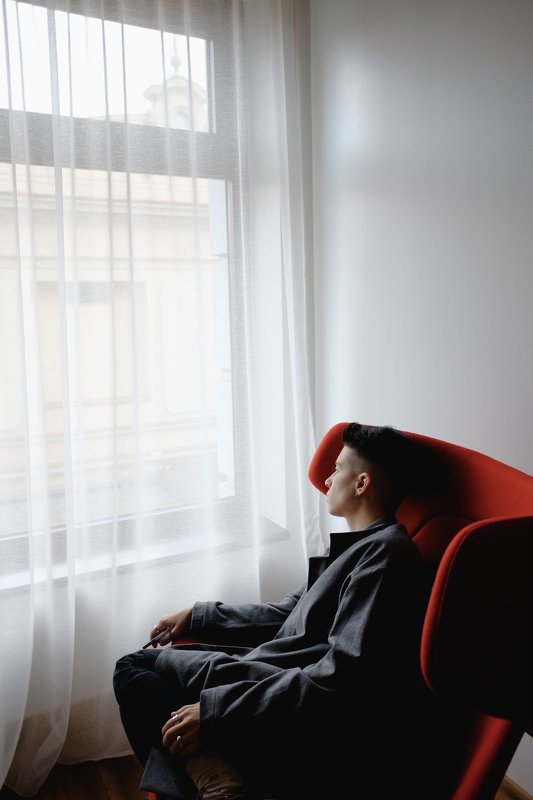 Портрет в интерьереphoto preview