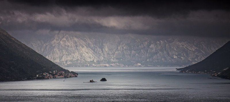 Бухта, Гора, Дождь, Европа, Море, Непогода, Пераст, Туча, Черногория photo preview