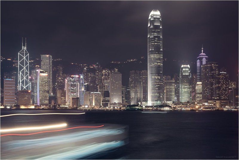 гонконг, город, азия, небоскребы, пролив, лодки, огни Hong Kong Trafficphoto preview