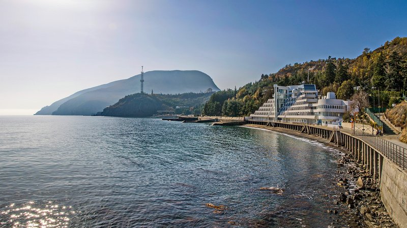 осень, крым, партенит, карасан, море. горы, аю-даг Когда наступает осеньphoto preview