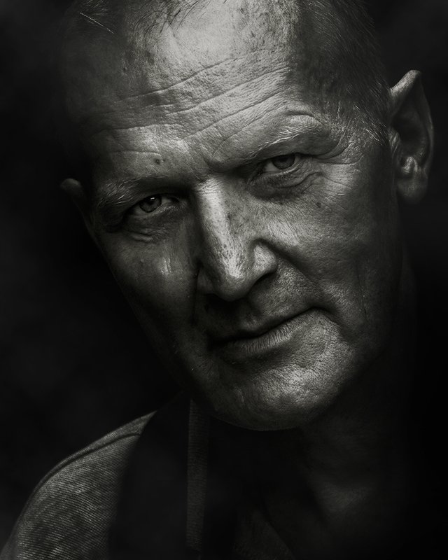 Железныйphoto preview