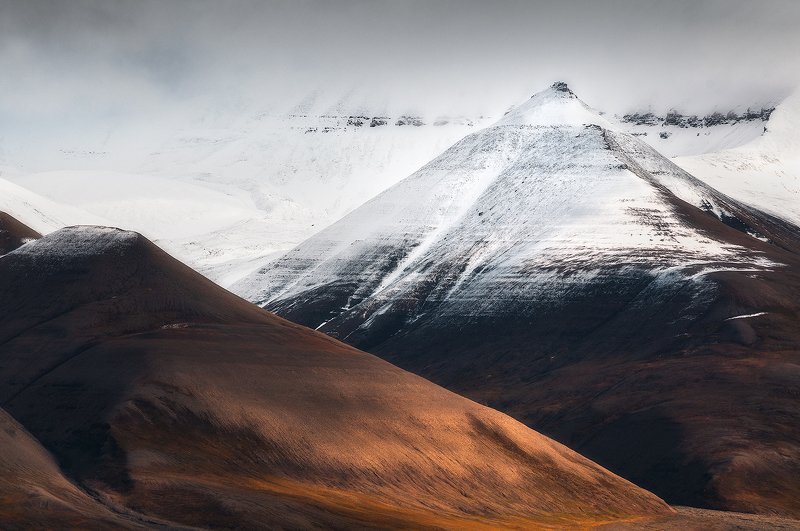svalbard, spitsbergen, northnorway, islands, polar, arctic, summer Crystal Pyramidphoto preview
