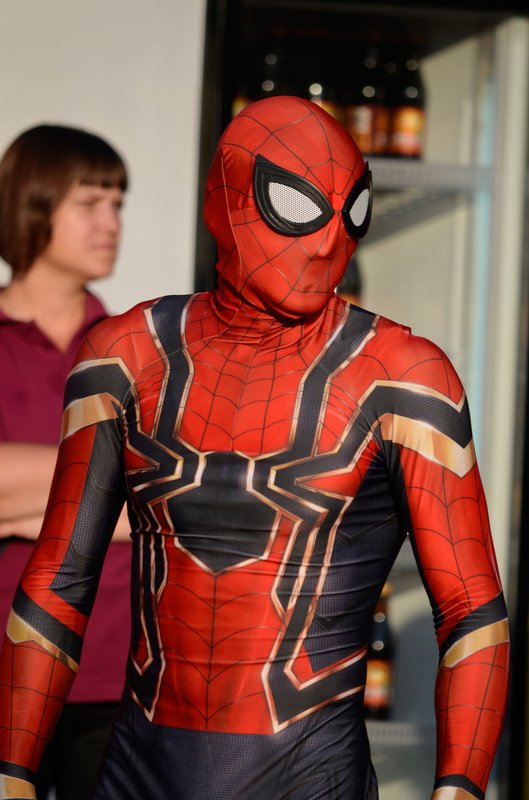 харьков,человек паук,жанровый портрет А раньше был обычным мужиком...))photo preview