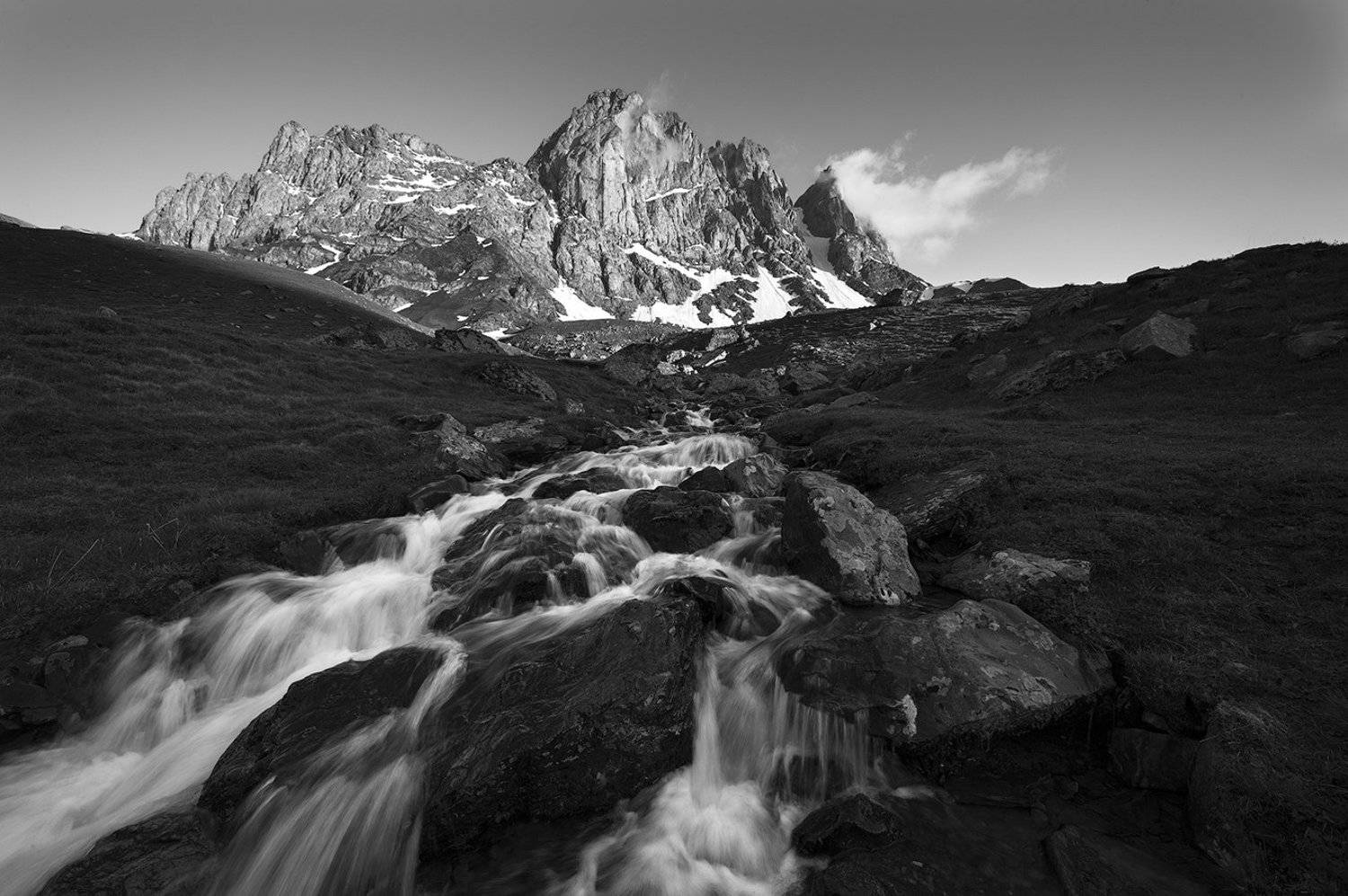 , Олег Логунов