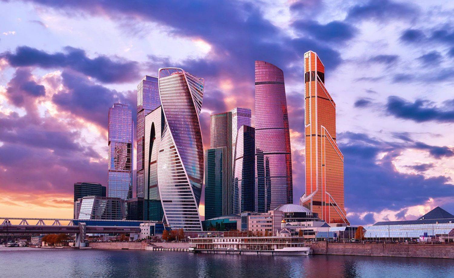 На закате дня.... Автор: Евгений Гудилин (Андрей Главин, Болиголов) москва - сити, Евгений Гудилин (Андрей Главин, Болиголов)