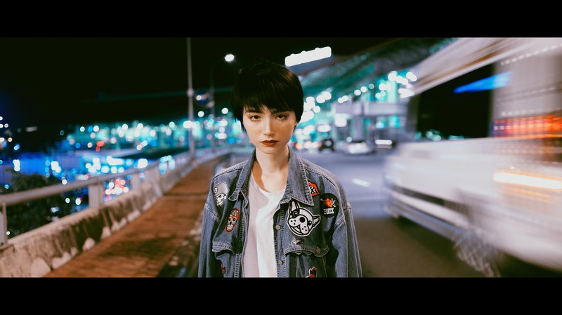 female portrait, night, asian, hongkong, hanoi, vietnam High contrastphoto preview