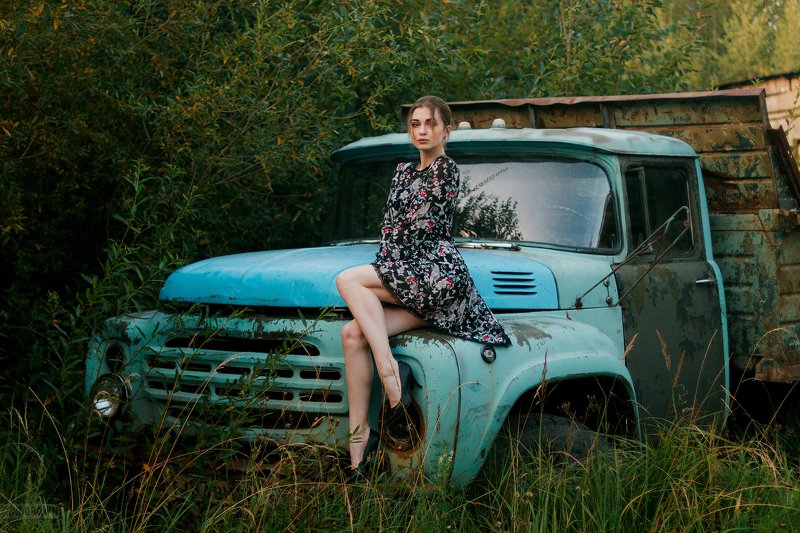 девушка, модель, красиво, красота, лето, природа, лес, август, тверская область, автомобиль, машина, газ Ktphoto preview