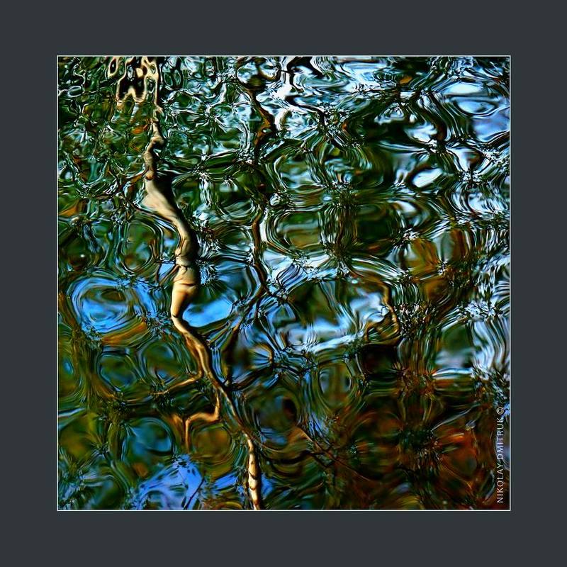 абстракция речной витраж. отражение. 2019photo preview