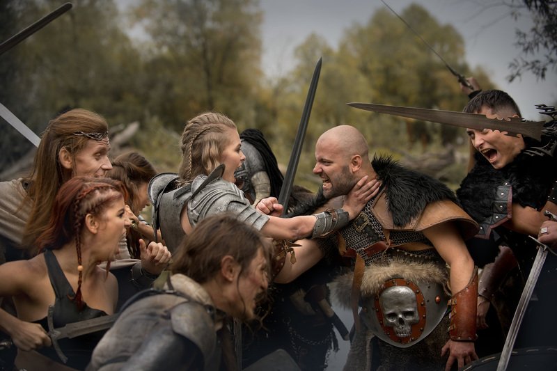 Встреча темных и светлыхphoto preview