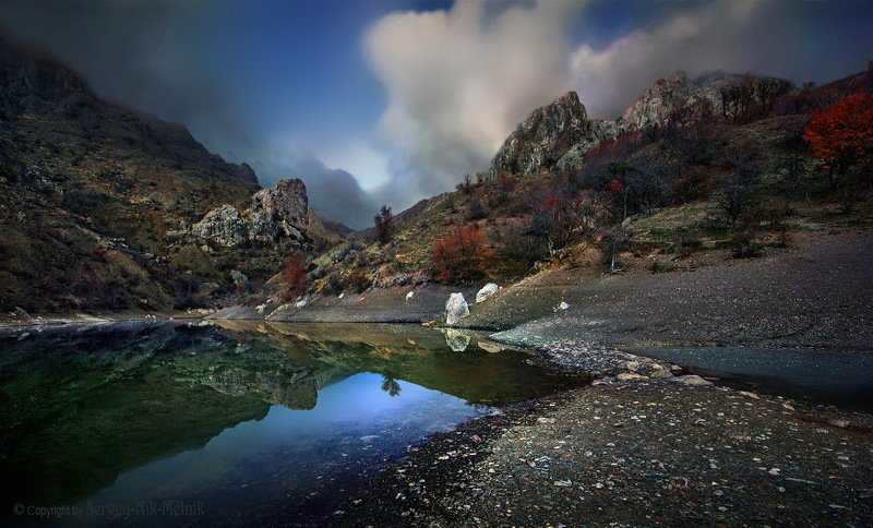 #зеленогорье, #панагия, #алушта, #демерджи, #крым, #чатыр-даг, #долинапривидений, горы, скалы, Изумрудное озерцо под склонами живописных горphoto preview