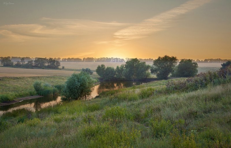 бабье лето,лето,облака,осень,поле,посадка,пруд,рассвет,сентябрь,утро Лето бабье поёт ...photo preview