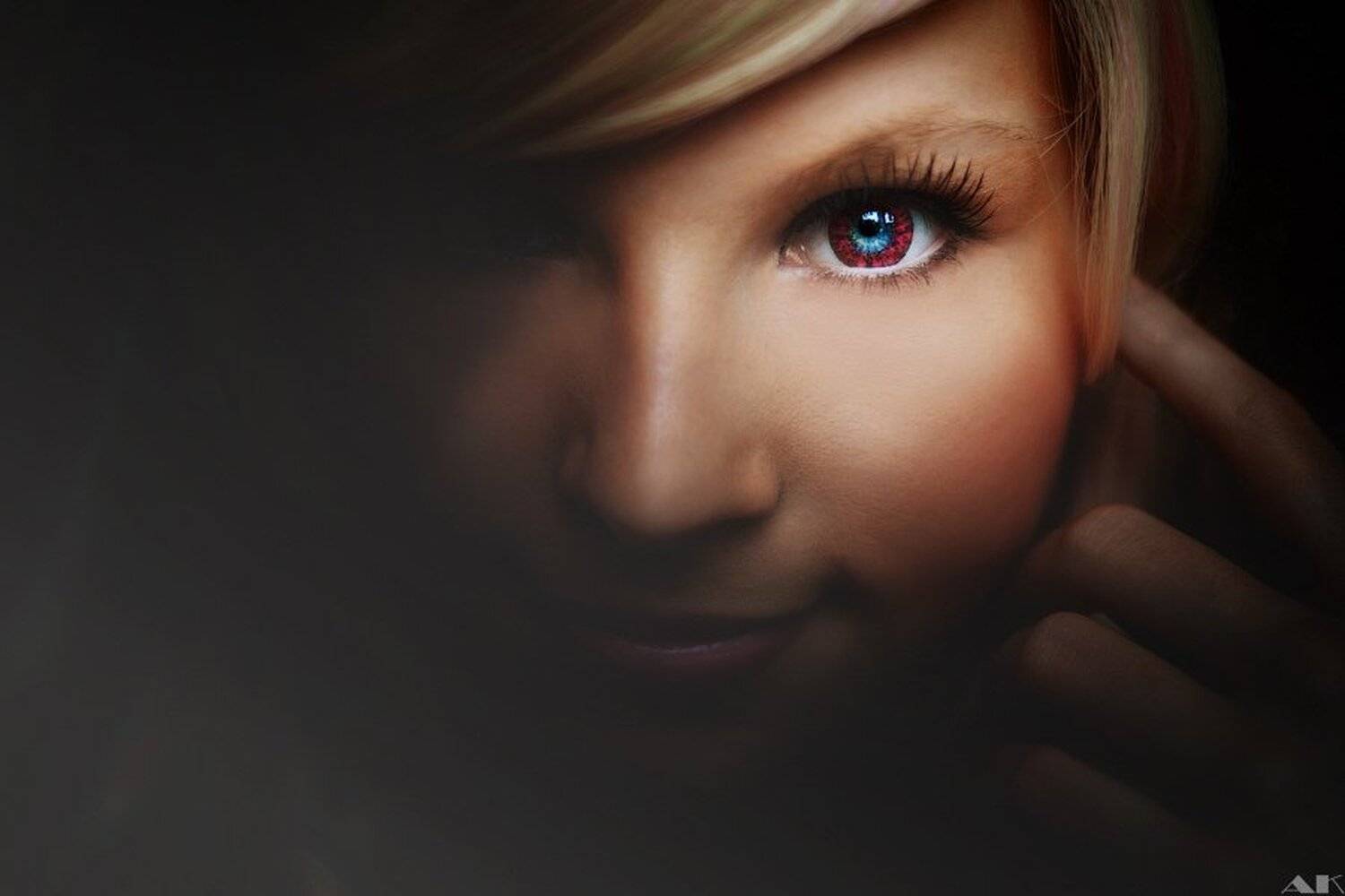 In the darkness. Автор: Колбая Александр eyes, глаза, тень, shadow, Колбая Александр