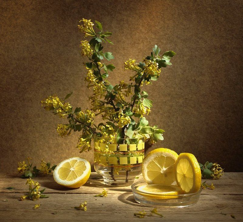 Натюрморт в жёлтых тонахphoto preview