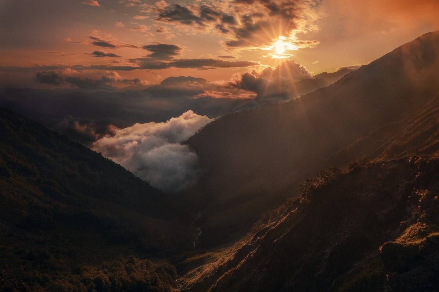 Сочи, горы, пейзаж, Красная Поляна, Бзерпский карниз, горы, лето, облака, закат, Сергей Шабанов