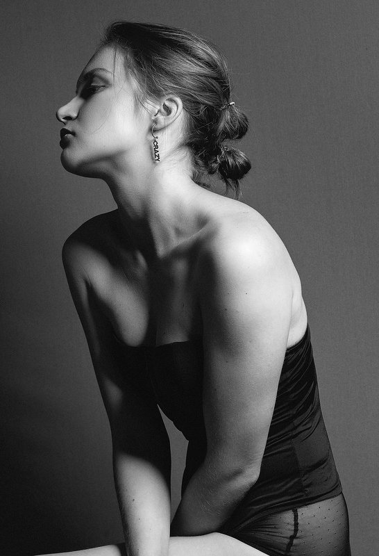 female, naked, tender, tenderness, beauty, crazy, lingerie, beautiful, body, femine, feminine, young, adult, pretty, adorable, lovely CRAZYphoto preview