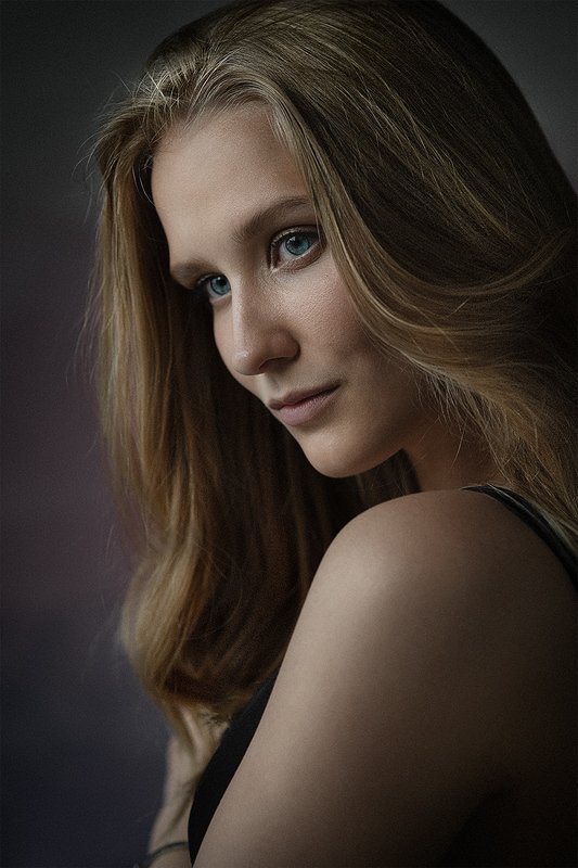 Фоточка с моего МК по съёмке портрета с естественным светом от окна.photo preview