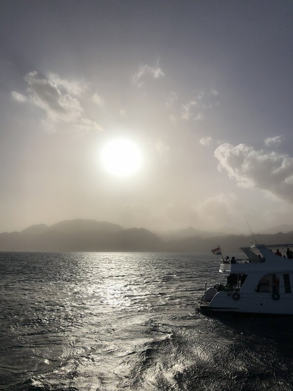 египет, красное море,рифы,горы,дахаб У берегов Дахабаphoto preview