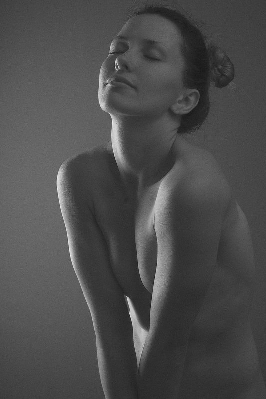 nude, female, fine, art, portrait, photo, desire, motion, expression, nudes, naked, drama, dramatic, naked, woman, young, adult, face, body, beauty NATALYphoto preview