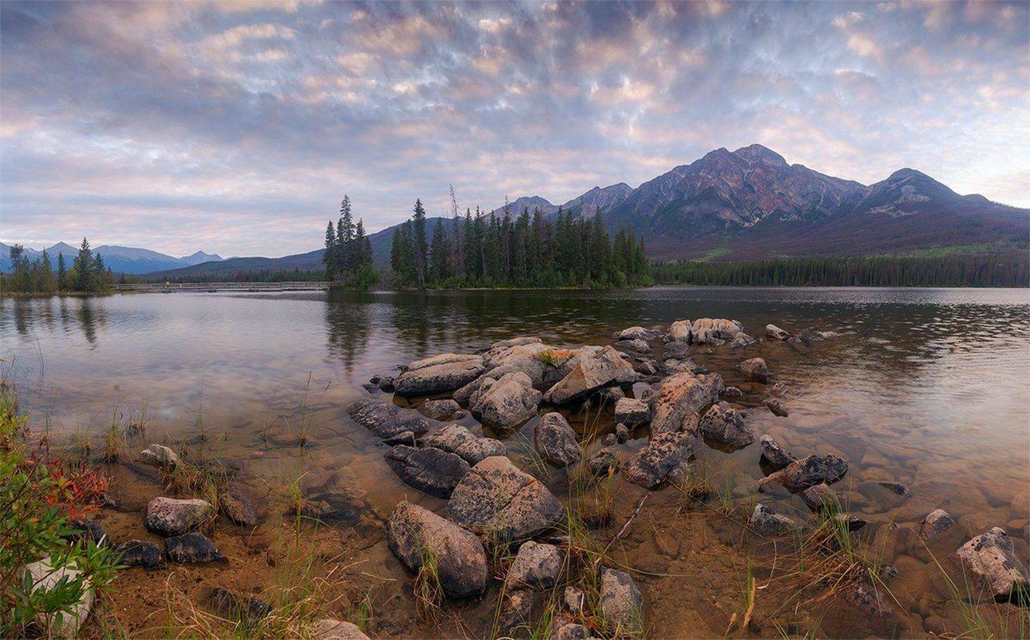 Вечер на озере Пирамид. Автор: Казаков Петр канада, озеро, джаспер, Казаков Петр