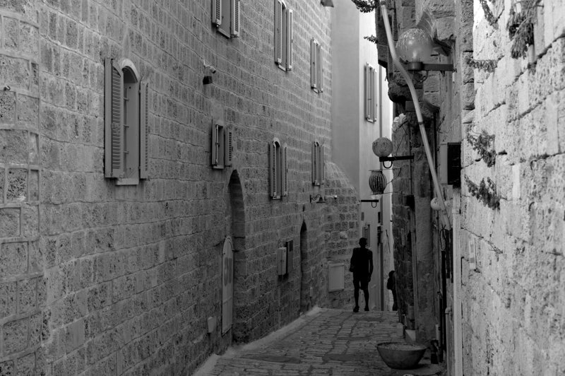 silhouet black and white people walking ...#24photo preview