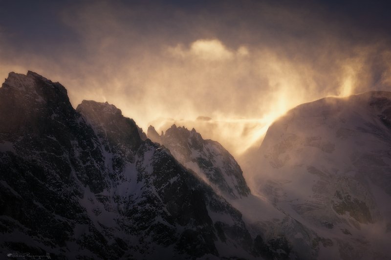 Непогода в горах.photo preview