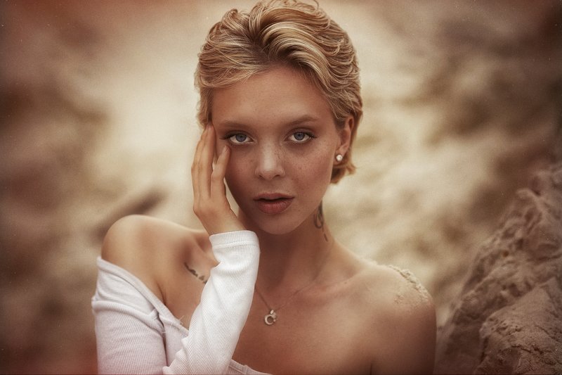 karenabramyan,portrait,art,picture,girl,dress,fashion,dailyart,dailypic,,cute,nice,karenabramyanphotography,style *****photo preview